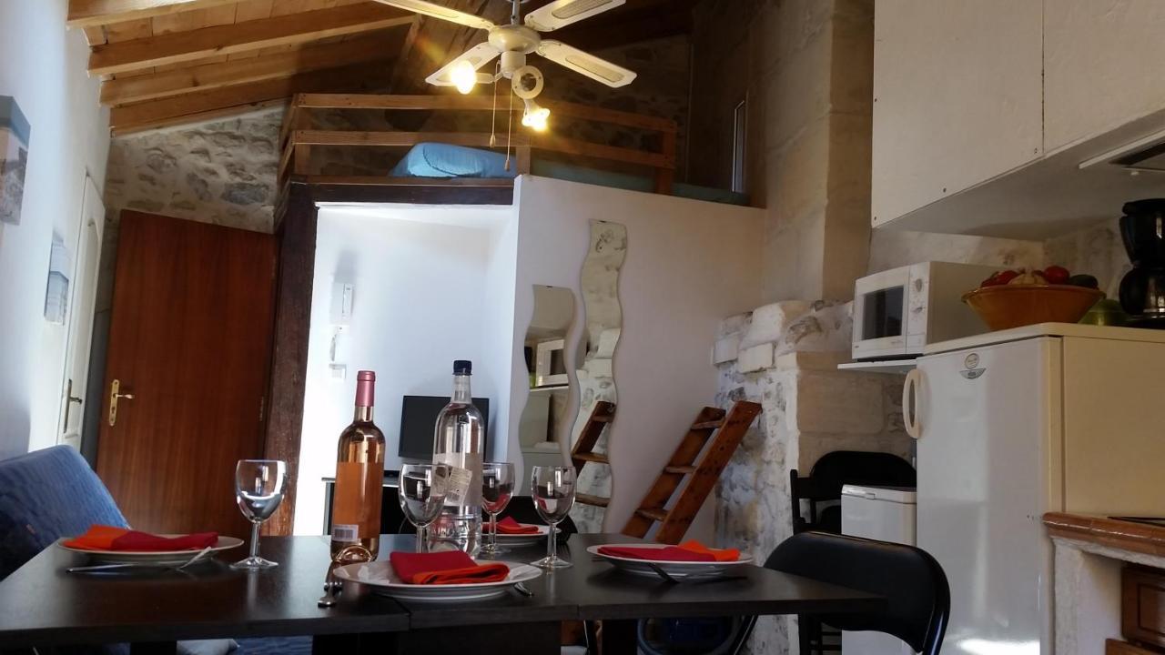 Luclem Apartment *